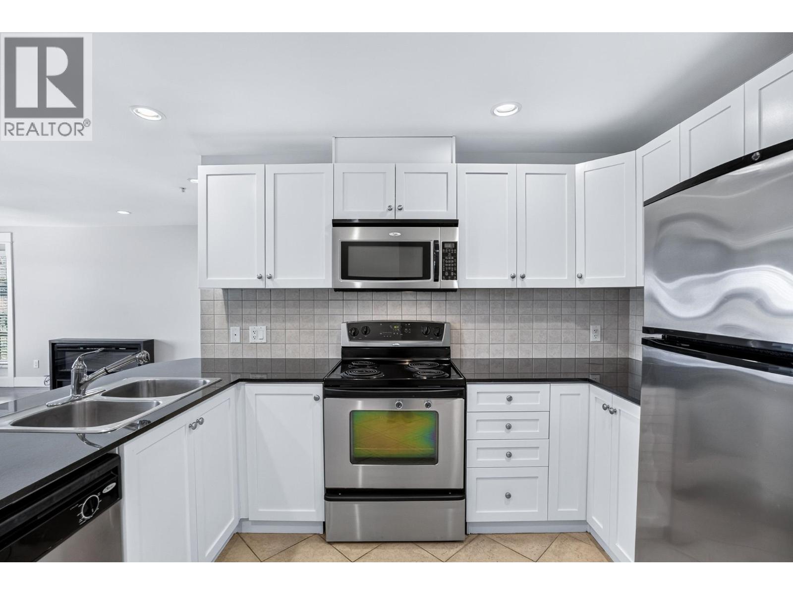 704 415 E Columbia Street, New Westminster, British Columbia  V3L 0B4 - Photo 11 - R3152012