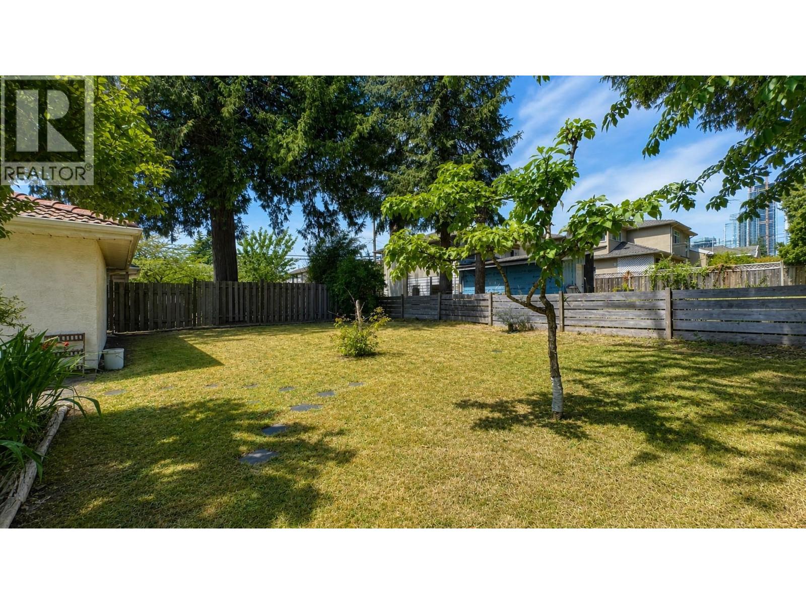4925 Sidley Street, Burnaby, British Columbia  V5J 1T6 - Photo 27 - R3152090