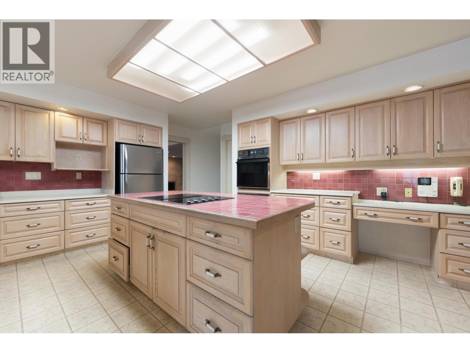 7289 Marguerite Street, Vancouver, British Columbia V6P 5G4 - Photo 11 - R3152096