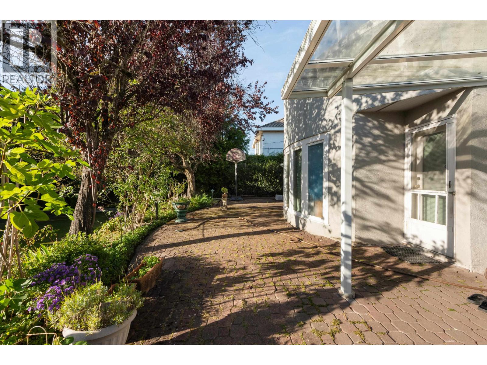 7289 Marguerite Street, Vancouver, British Columbia V6P 5G4 - Photo 27 - R3152096