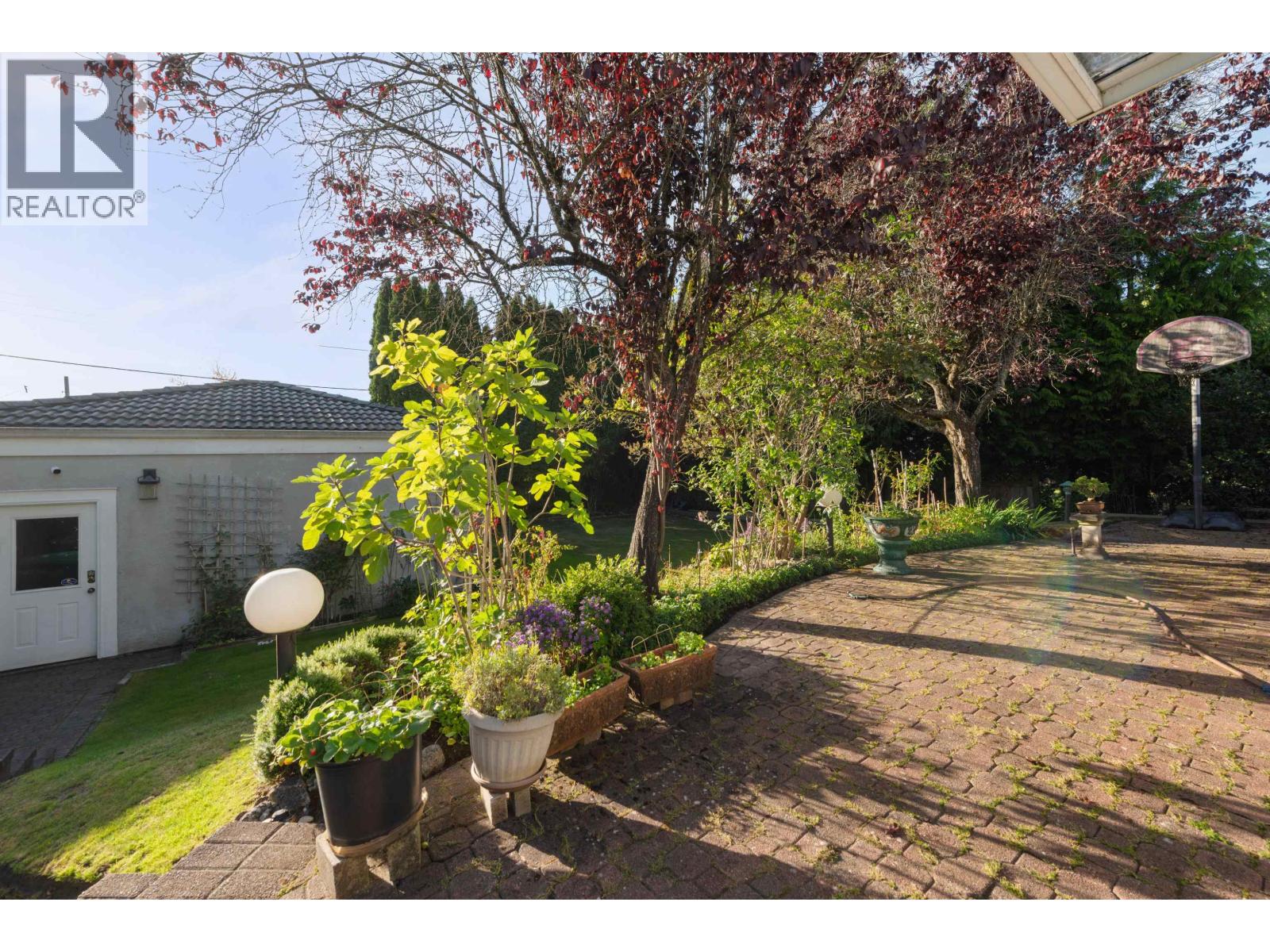 7289 Marguerite Street, Vancouver, British Columbia V6P 5G4 - Photo 28 - R3152096