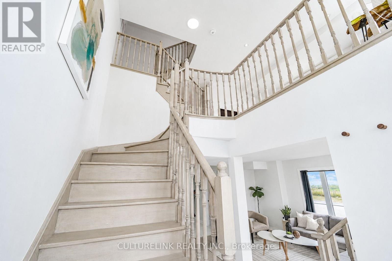 37 Babington Gate, Vaughan, Ontario  L6A 5B3 - Photo 7 - N13635180