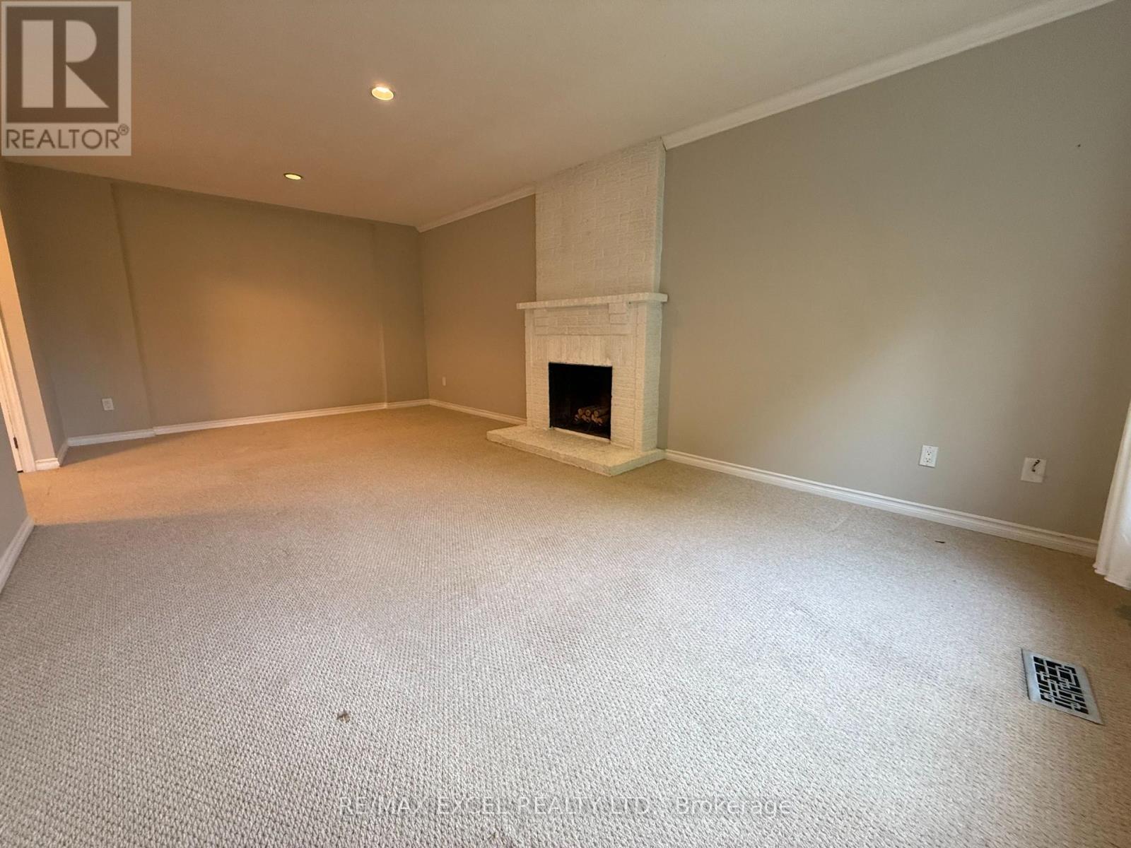 Lower - 197 Lancaster Avenue, Newmarket, Ontario  L3Y 5X1 - Photo 3 - N13635194