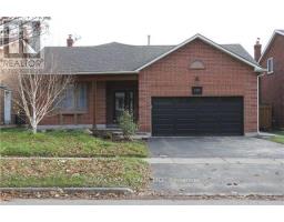 LOWER - 197 LANCASTER AVENUE, Newmarket, Ontario