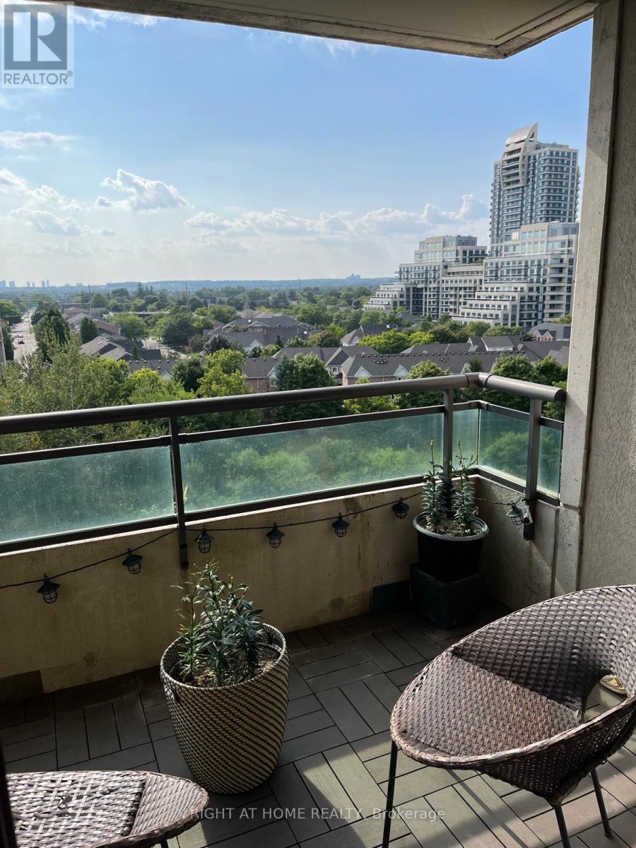 901 - 330 Red Maple Road W, Richmond Hill, Ontario  L4C 0T6 - Photo 6 - N13635202