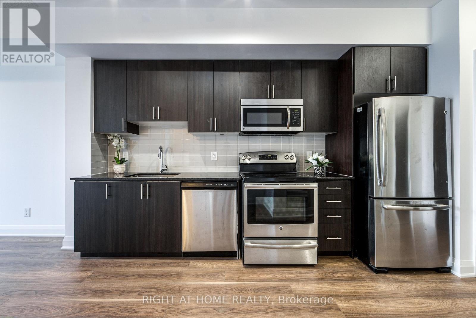 2203 - 7171 Yonge Street, Markham, Ontario  L3T 0C5 - Photo 5 - N13635210