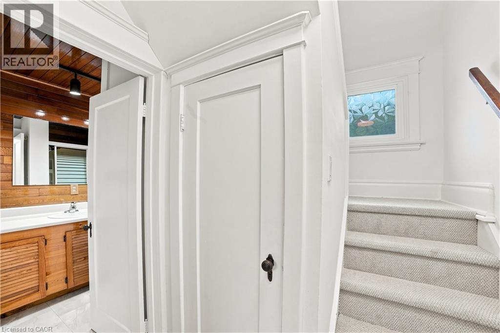 156 Tragina Avenue N, Hamilton, Ontario  L8H 5C8 - Photo 16 - 40852843