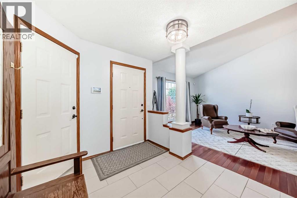 263 Coral Keys Drive NE, Calgary, Alberta  T3J 3K4 - Photo 4 - A2316834