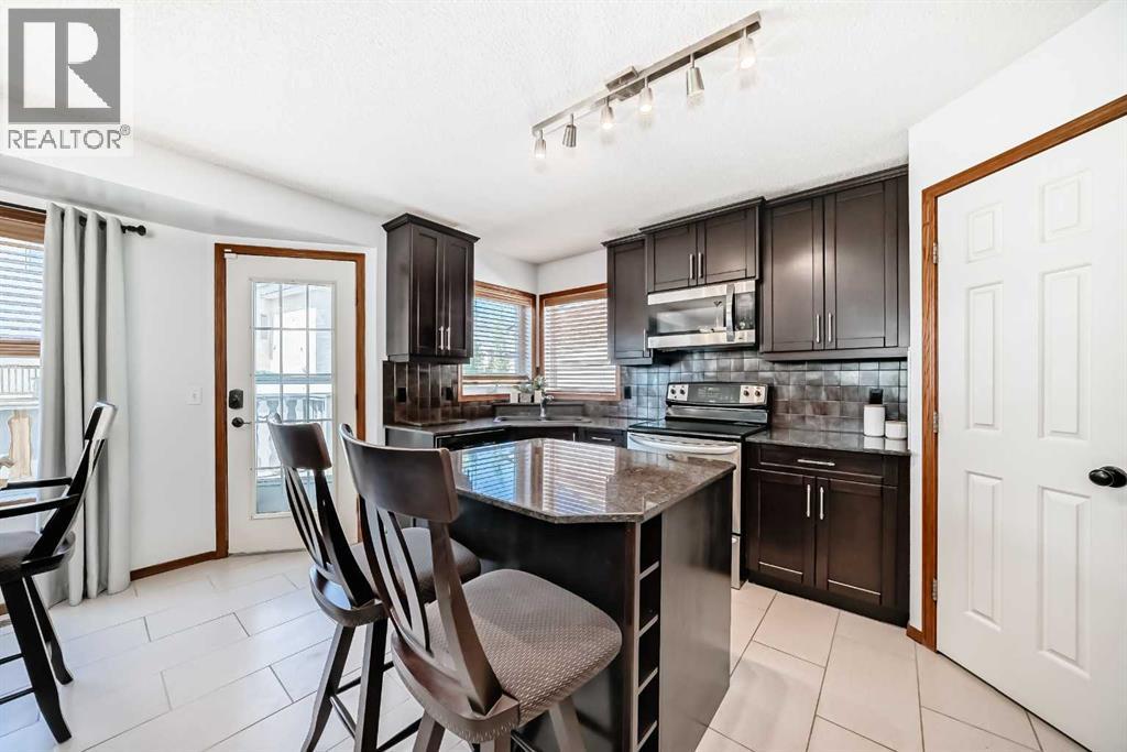 263 Coral Keys Drive NE, Calgary, Alberta  T3J 3K4 - Photo 12 - A2316834