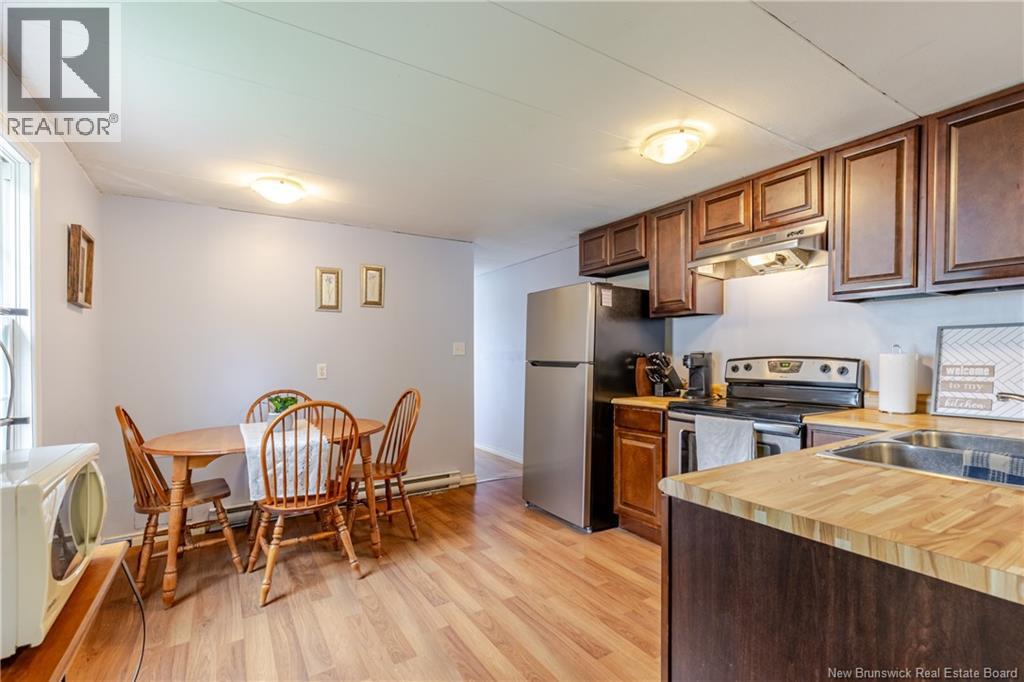 37 Eastwood Street, Fredericton, New Brunswick  E3B 6M8 - Photo 5 - NB145117