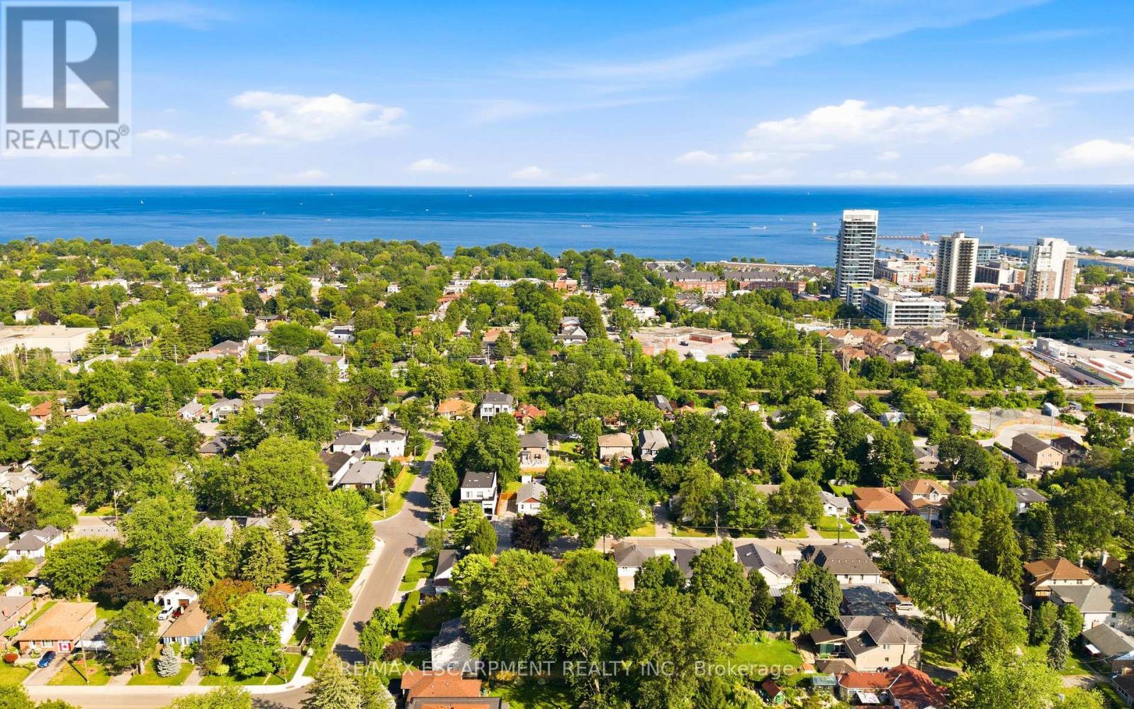 75 Troy Street, Mississauga, Ontario  L5G 1S6 - Photo 1 - W13635130