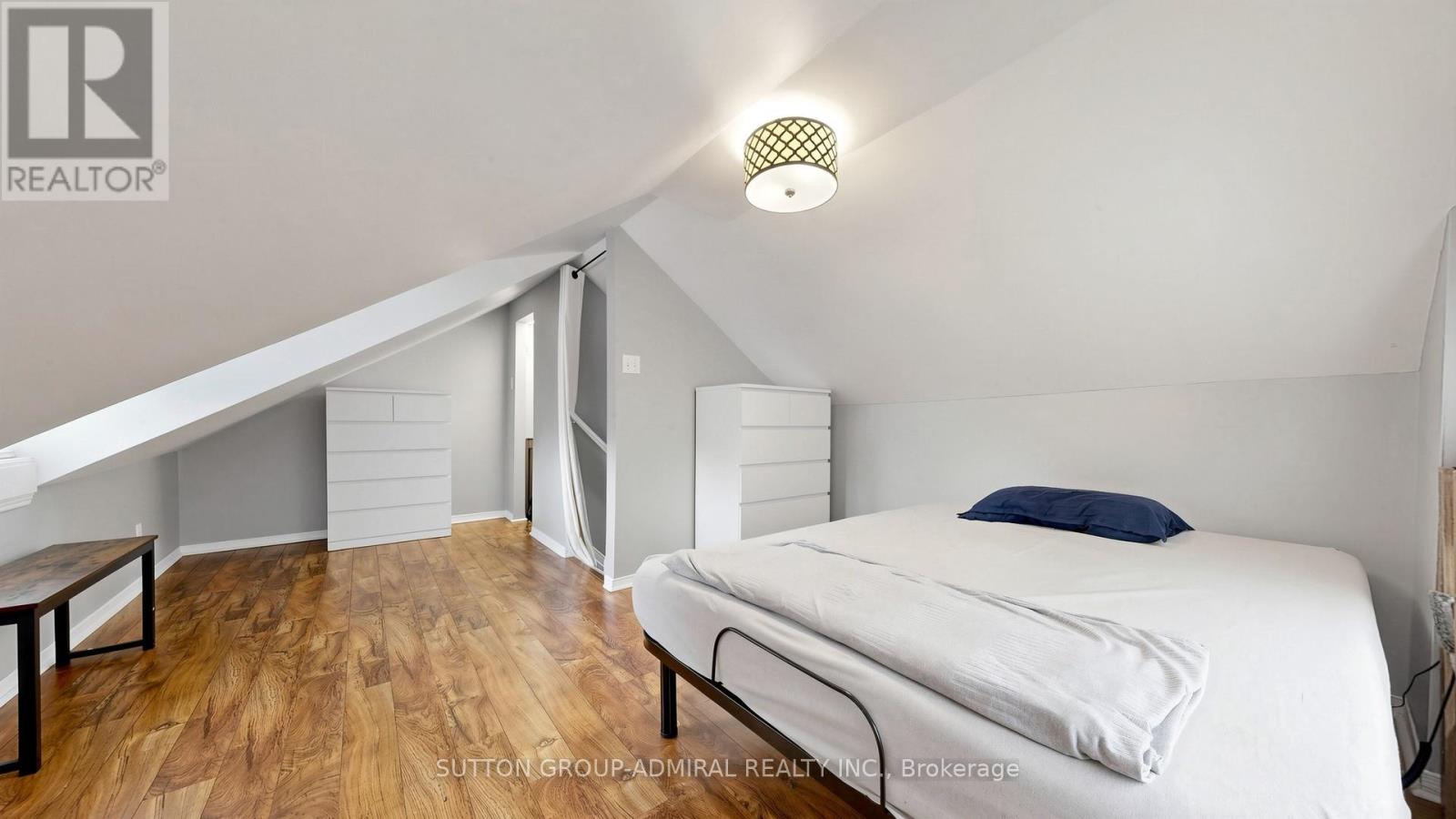 75 Rockcliffe Boulevard, Toronto, Ontario  M6N 4R4 - Photo 17 - W13635156