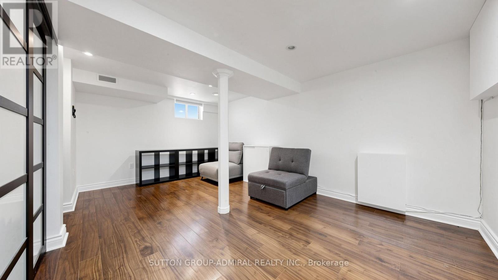 75 Rockcliffe Boulevard, Toronto, Ontario  M6N 4R4 - Photo 19 - W13635156