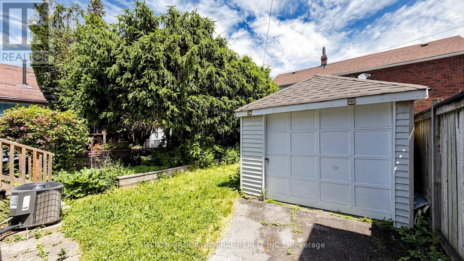 75 Rockcliffe Boulevard, Toronto, Ontario  M6N 4R4 - Photo 30 - W13635156