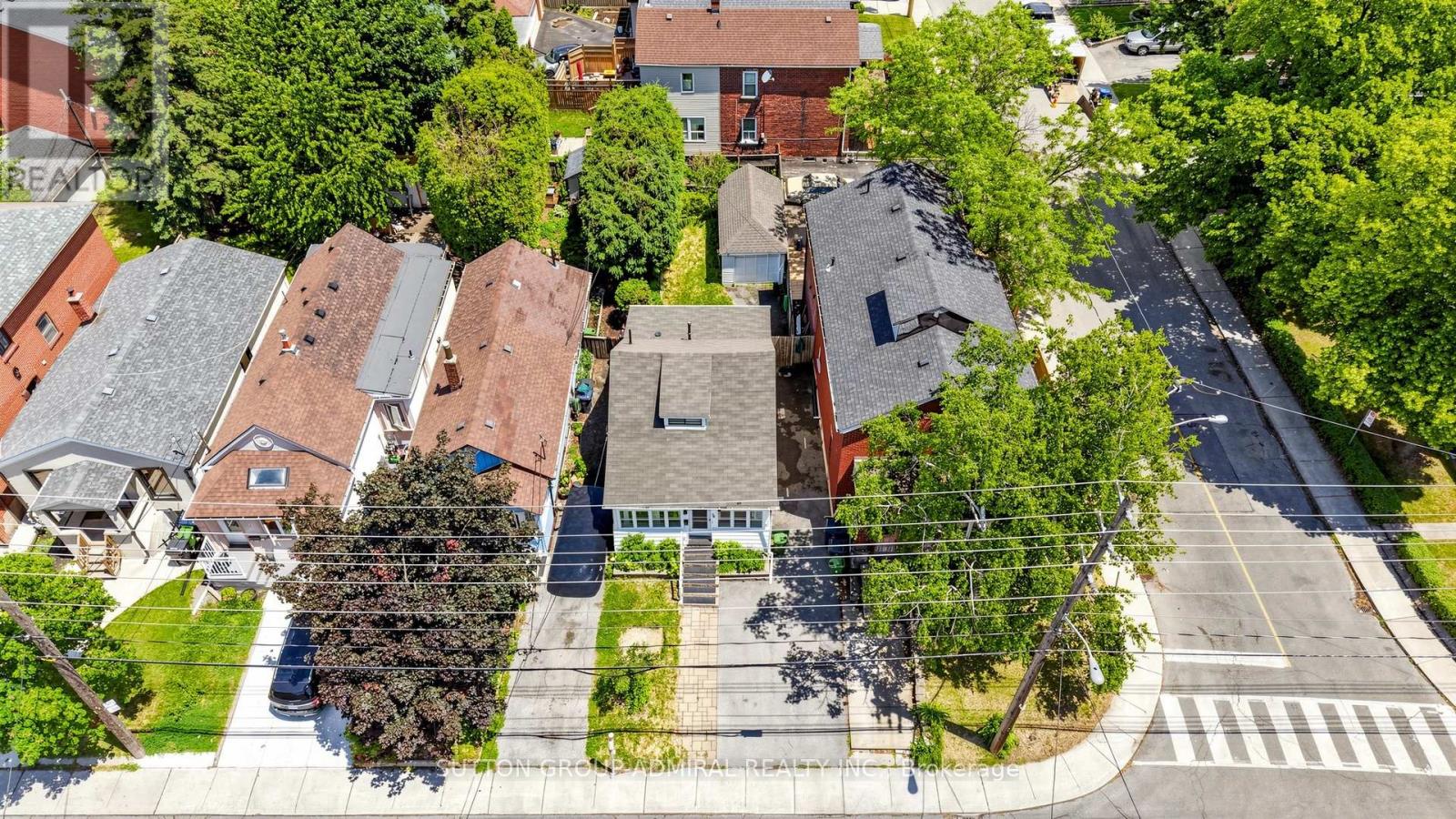 75 Rockcliffe Boulevard, Toronto, Ontario  M6N 4R4 - Photo 32 - W13635156