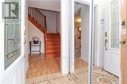 9 Salem Court, Brampton, Ontario  L6V 4J8 - Photo 3 - W13635218