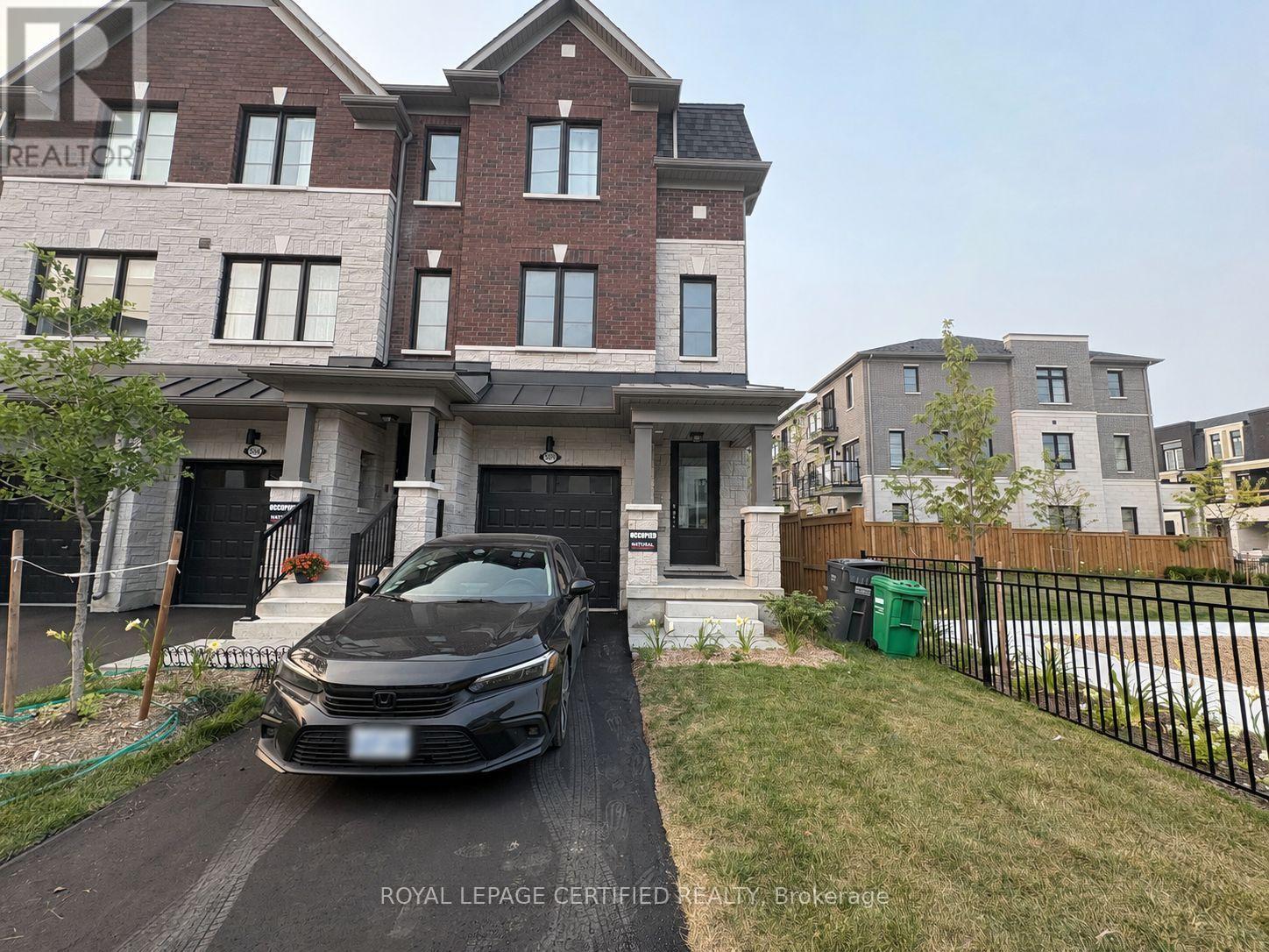 5970 Saigon Street, Mississauga, Ontario  L5V 0E9 - Photo 2 - W13635226