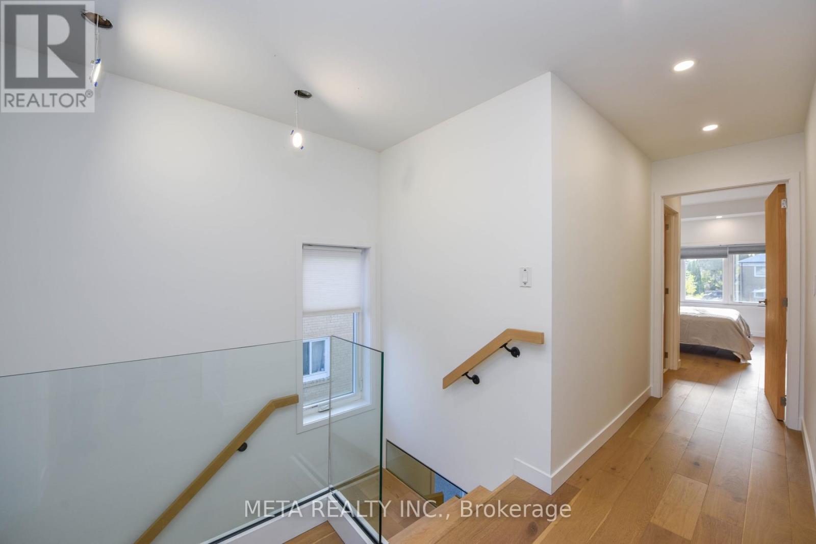28 Connorvale Avenue, Toronto, Ontario  M8W 4A1 - Photo 10 - W13635230