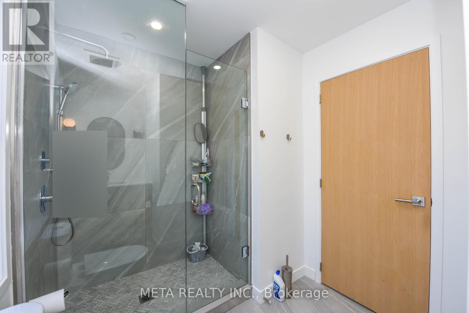 28 Connorvale Avenue, Toronto, Ontario  M8W 4A1 - Photo 12 - W13635230