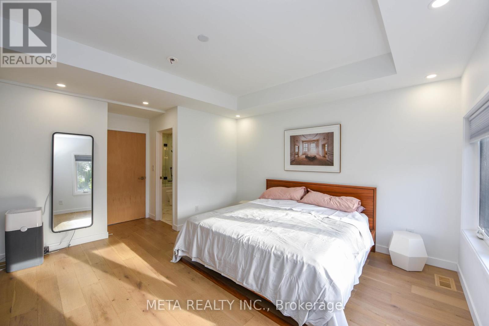 28 Connorvale Avenue, Toronto, Ontario  M8W 4A1 - Photo 16 - W13635230