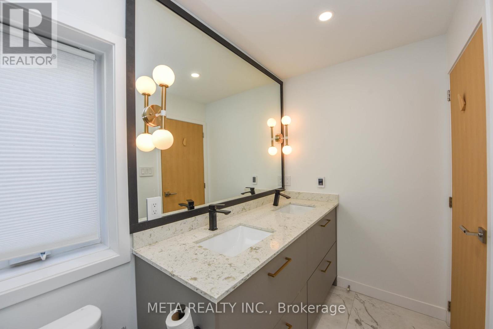 28 Connorvale Avenue, Toronto, Ontario  M8W 4A1 - Photo 19 - W13635230