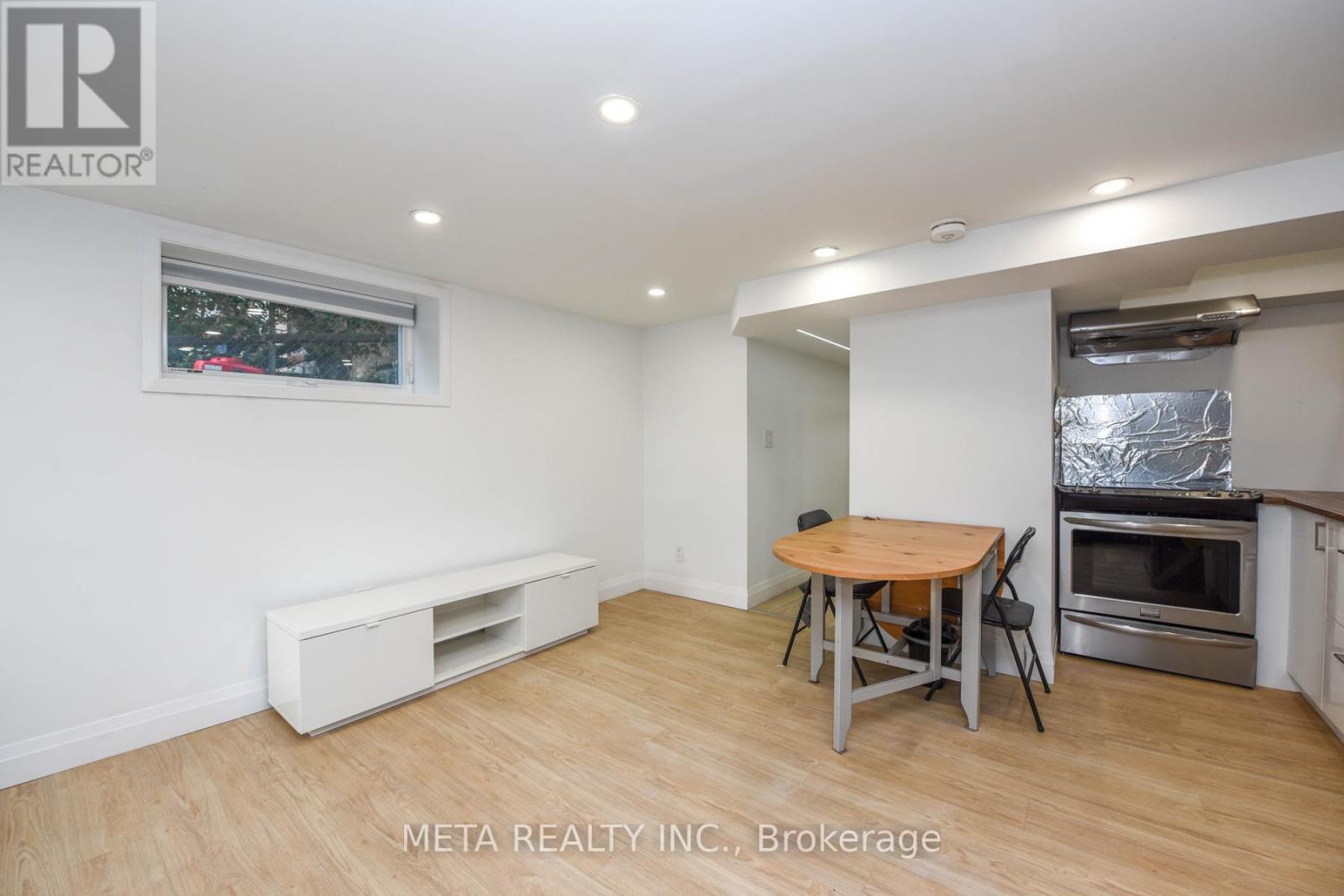 28 Connorvale Avenue, Toronto, Ontario  M8W 4A1 - Photo 22 - W13635230