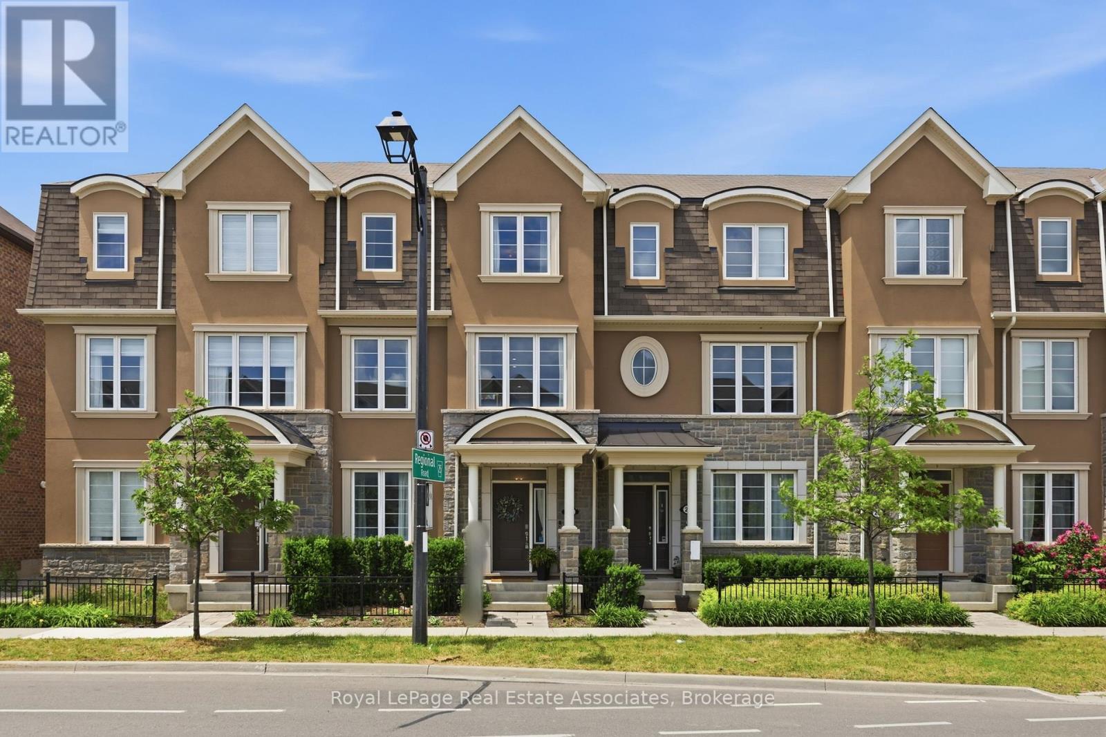 27 - 1222 Rose Way, Milton, Ontario  L9E 1P2 - Photo 3 - W13635272