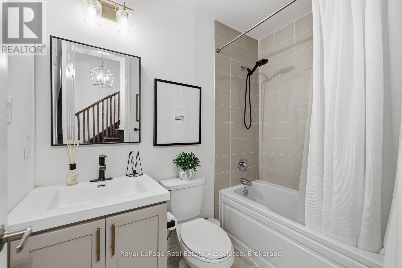27 - 1222 Rose Way, Milton, Ontario  L9E 1P2 - Photo 9 - W13635272