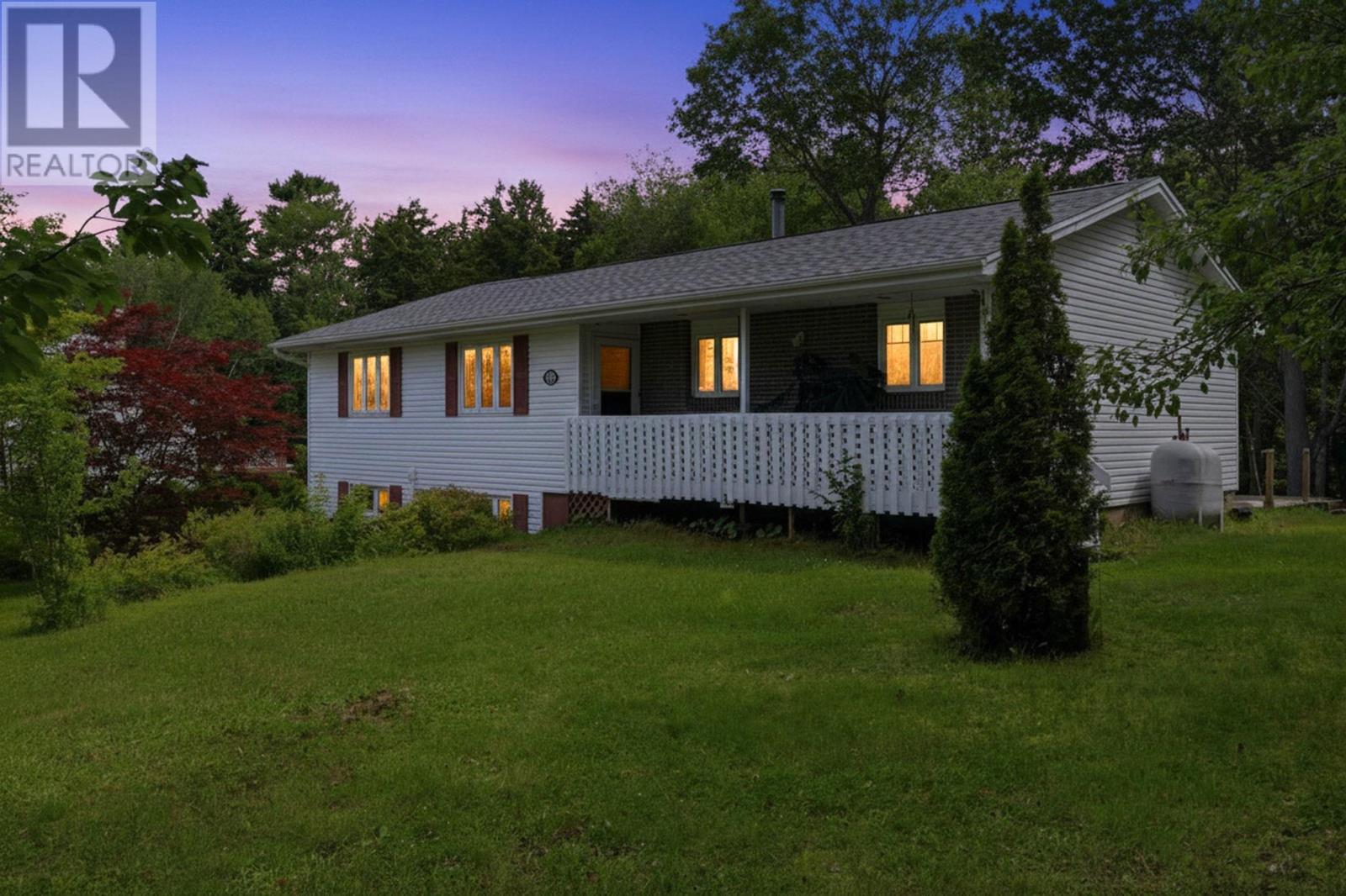 15 Meadow Brook Drive, Beaver Bank, Nova Scotia