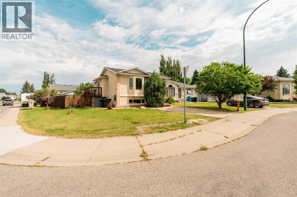 194 Mt Blakiston Road W, Lethbridge, Alberta