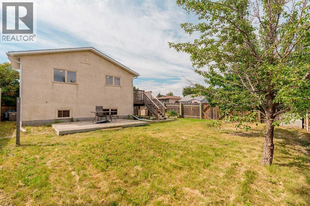 194 Mt Blakiston Road W, Lethbridge, Alberta  T1K 6M5 - Photo 39 - A2331364