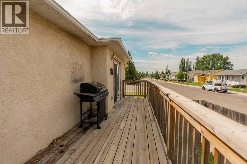 194 Mt Blakiston Road W, Lethbridge, Alberta  T1K 6M5 - Photo 42 - A2331364