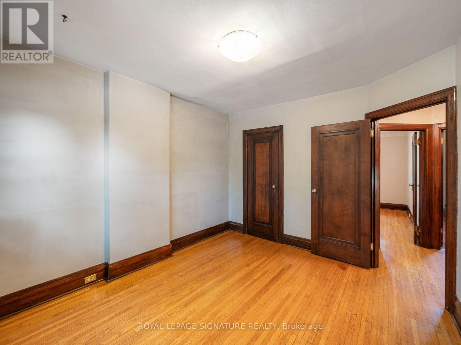 511 Donlands Avenue, Toronto, Ontario  M4J 3S4 - Photo 23 - E13587830
