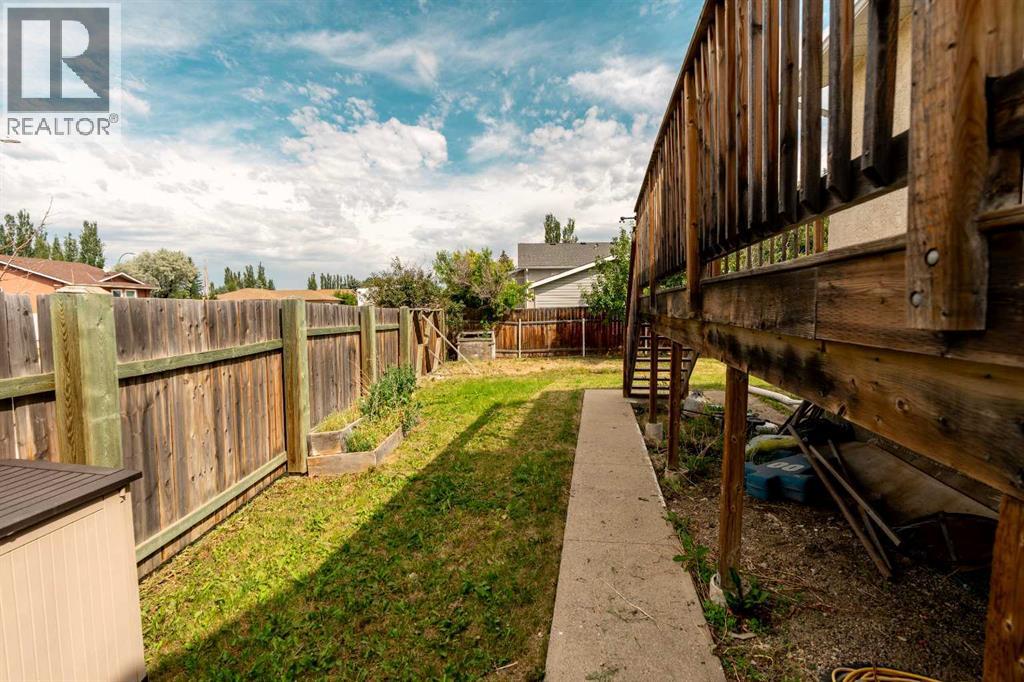194 Mt Blakiston Road W, Lethbridge, Alberta  T1K 6M5 - Photo 36 - A2331364