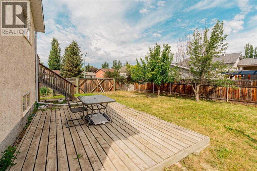 194 Mt Blakiston Road W, Lethbridge, Alberta  T1K 6M5 - Photo 40 - A2331364