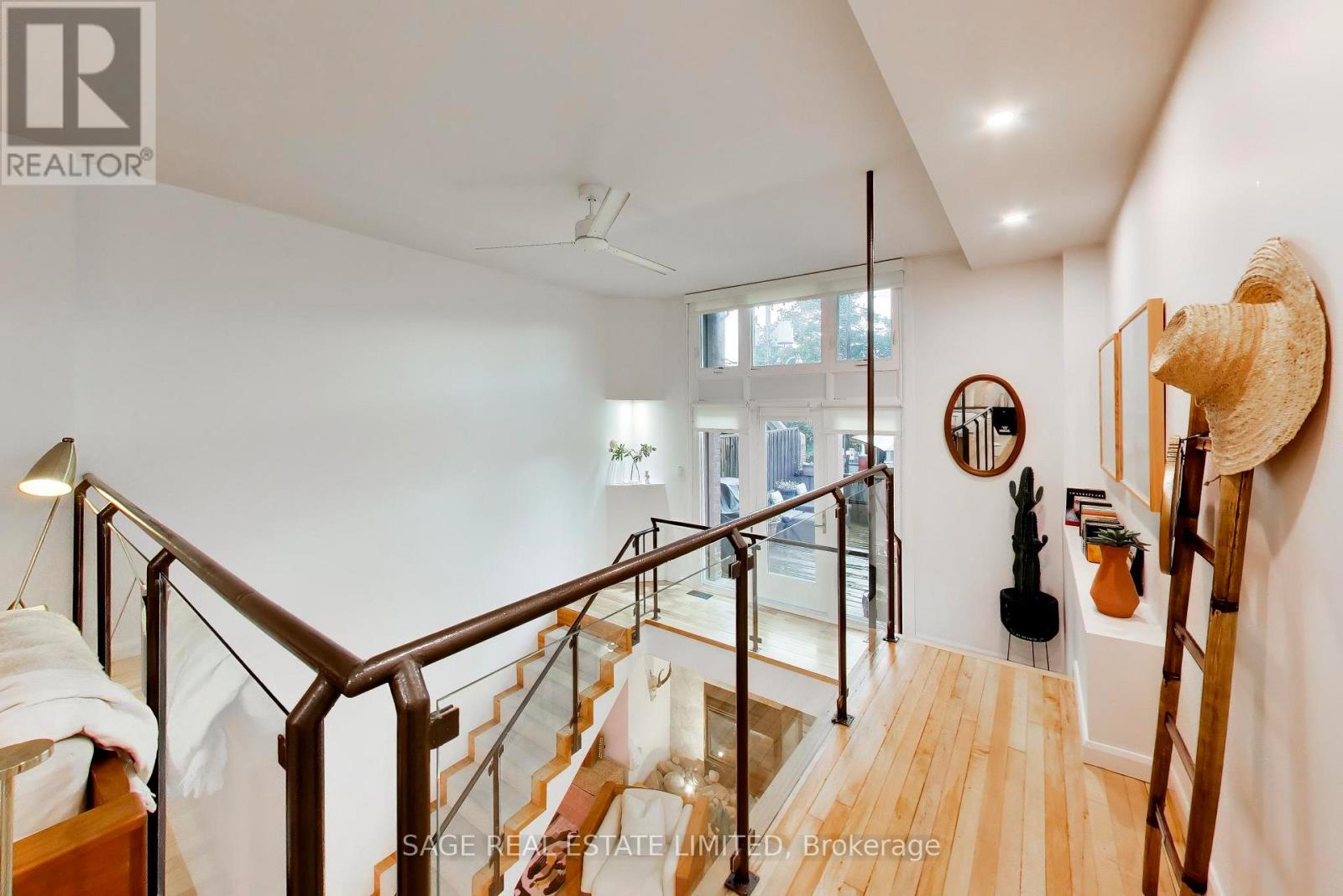111 - 660 Pape Avenue, Toronto, Ontario  M4K 3S5 - Photo 19 - E13597156