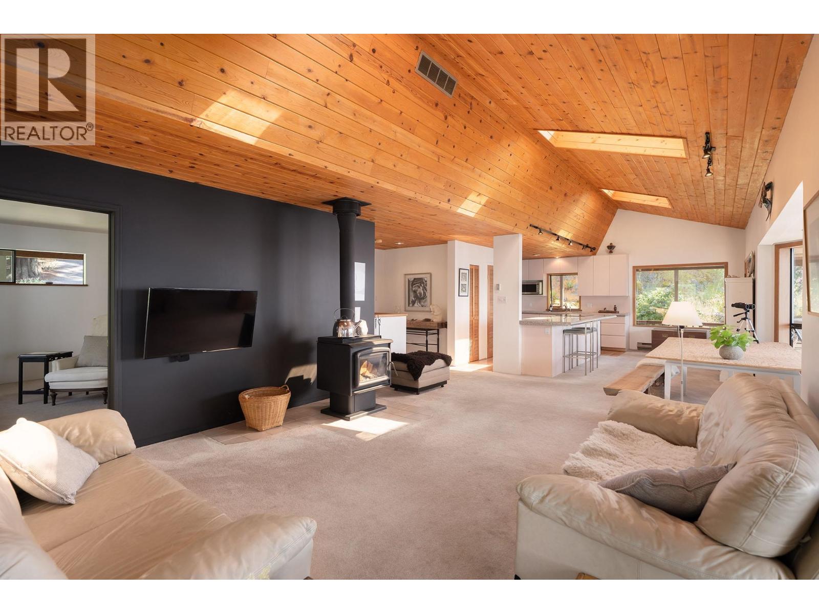 990 Windjammer Road, Bowen Island, British Columbia  V0N 1G2 - Photo 15 - R3141428