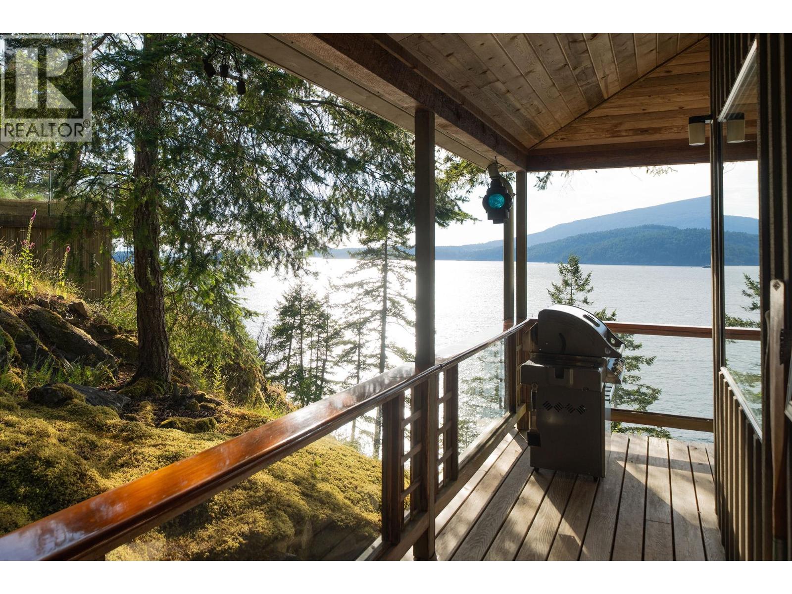 990 Windjammer Road, Bowen Island, British Columbia  V0N 1G2 - Photo 7 - R3141428