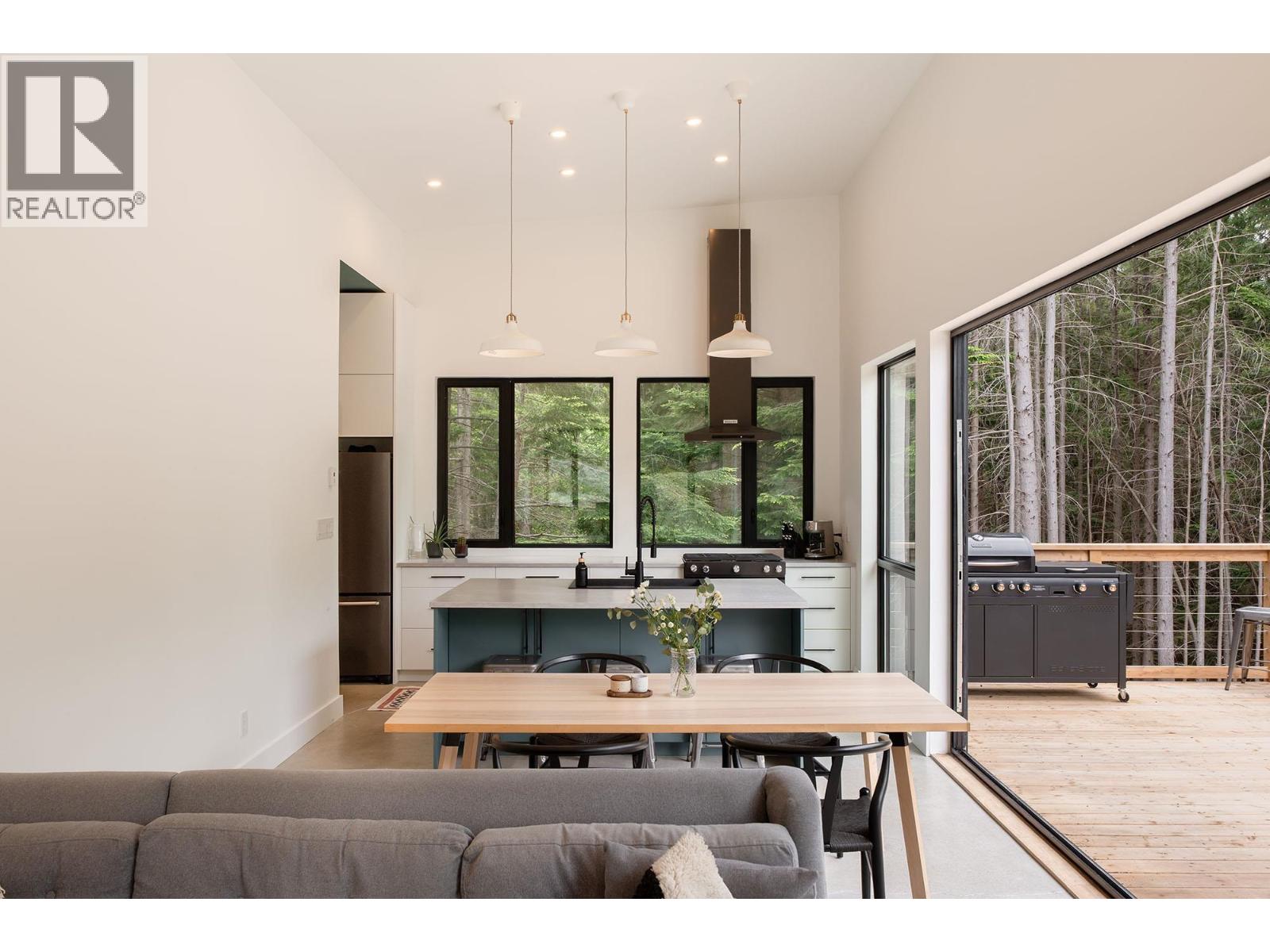 1290 Cowan Point Drive, Bowen Island, British Columbia  V0N 1G2 - Photo 15 - R3145578