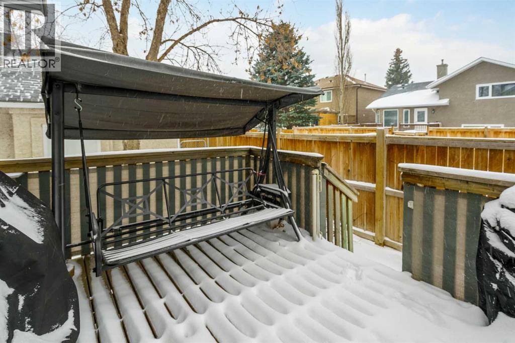 76 Sunlake Gardens Se, Calgary, Alberta T2X 3G4 - Photo 36 - A2332575