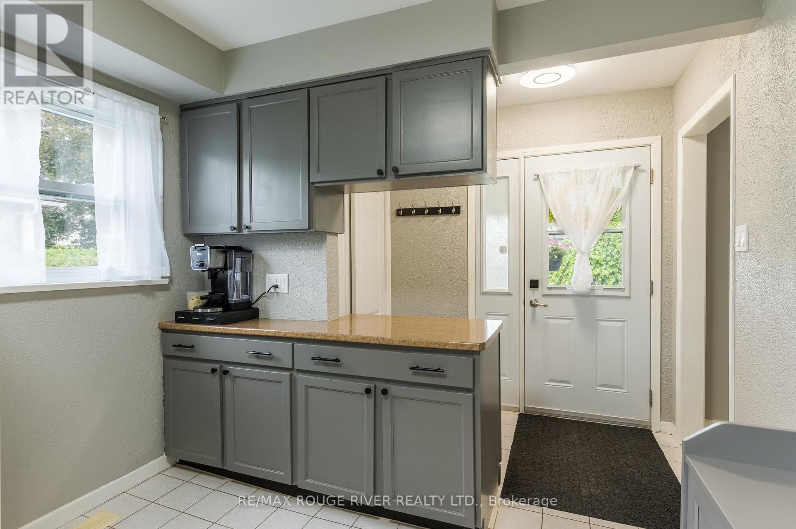 36 Kawartha Drive, Kawartha Lakes, Ontario  K9V 1A5 - Photo 10 - X13635204