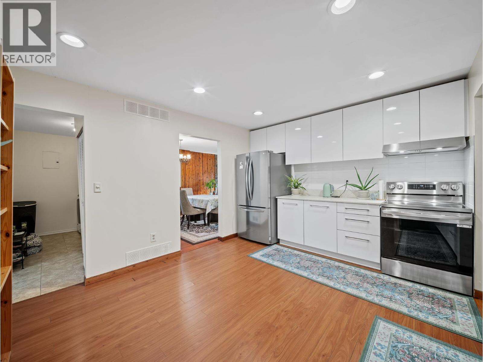 667 Cypress Street, Coquitlam, British Columbia  V3J 6L3 - Photo 14 - R3151586