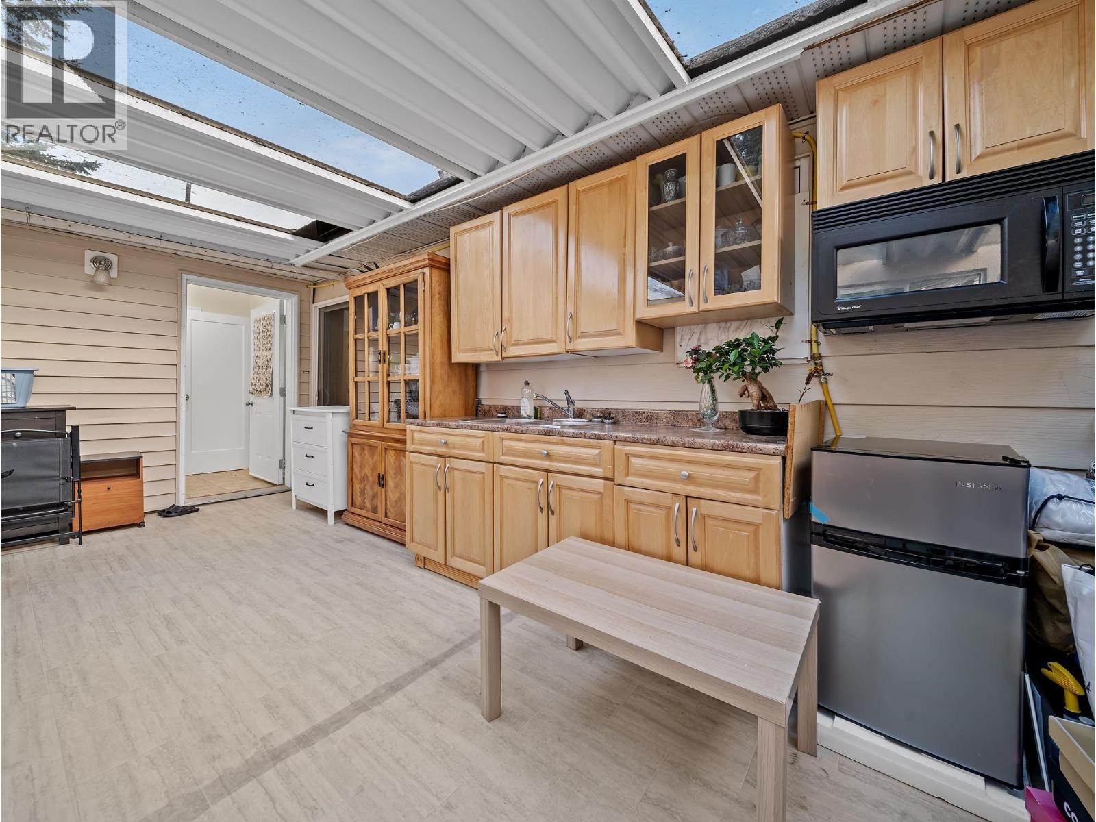 667 Cypress Street, Coquitlam, British Columbia  V3J 6L3 - Photo 30 - R3151586