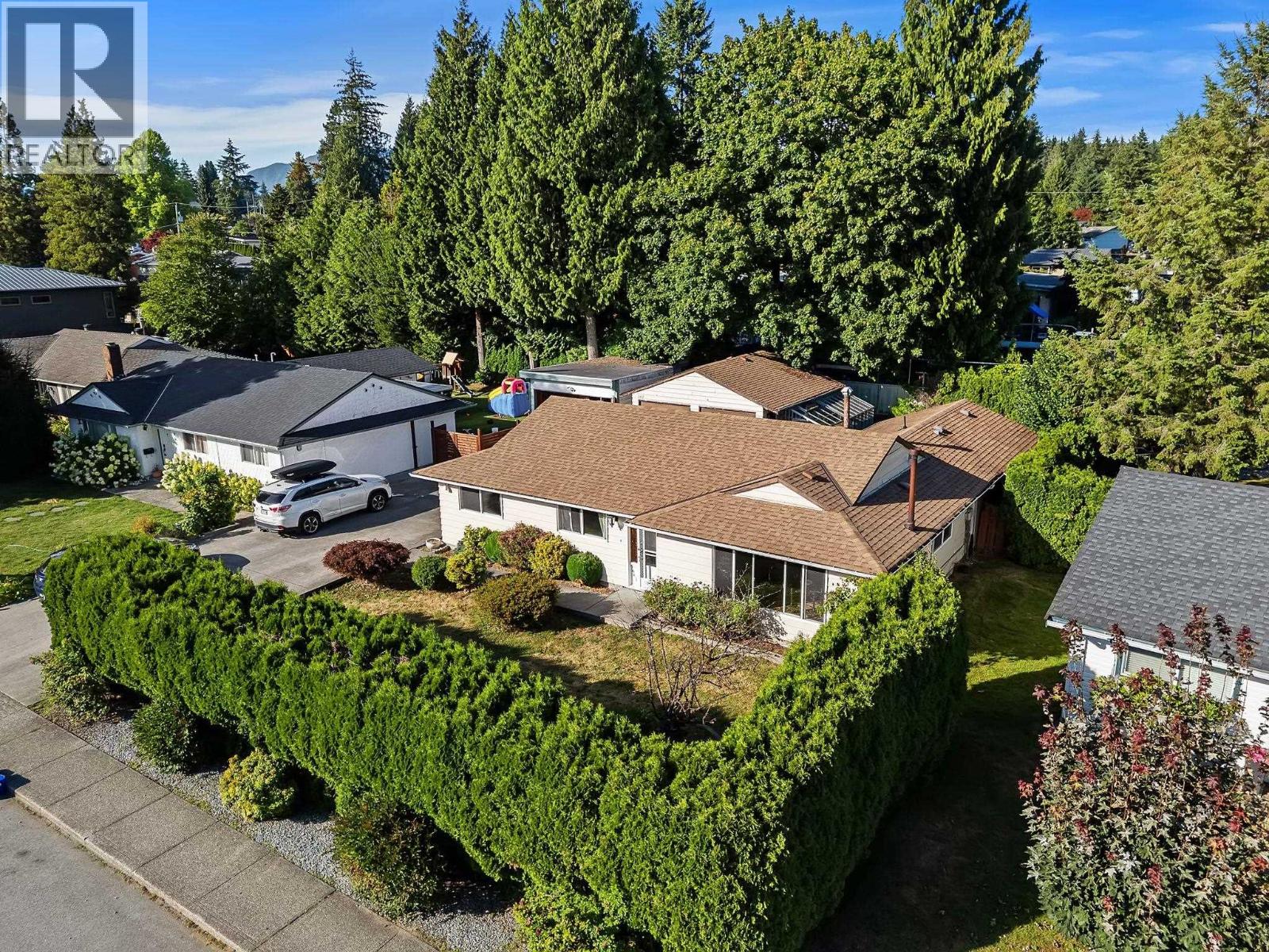 667 Cypress Street, Coquitlam, British Columbia  V3J 6L3 - Photo 39 - R3151586