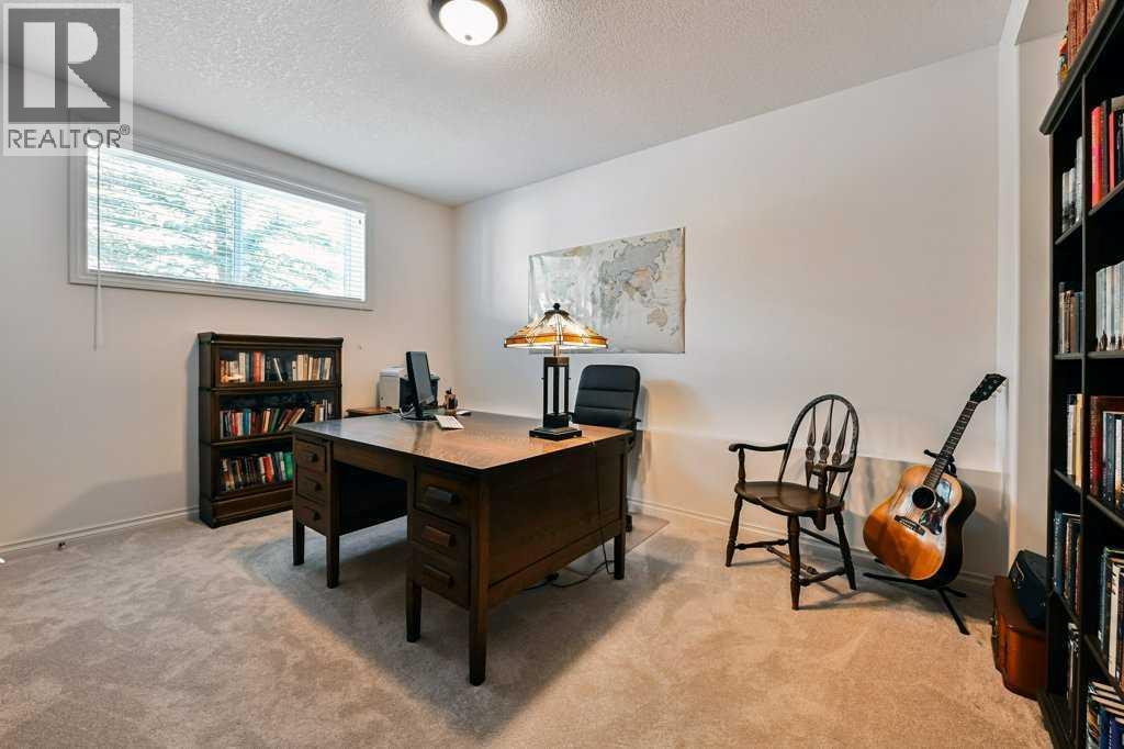 56 Discovery Woods Villas SW, Calgary, Alberta  T3H 5A7 - Photo 25 - A2334494