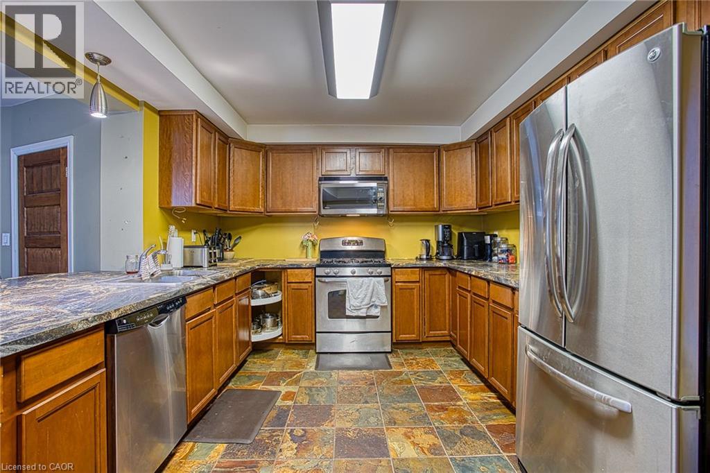 227 Beach Road, Hamilton, Ontario  L8L 4A9 - Photo 11 - 40852849
