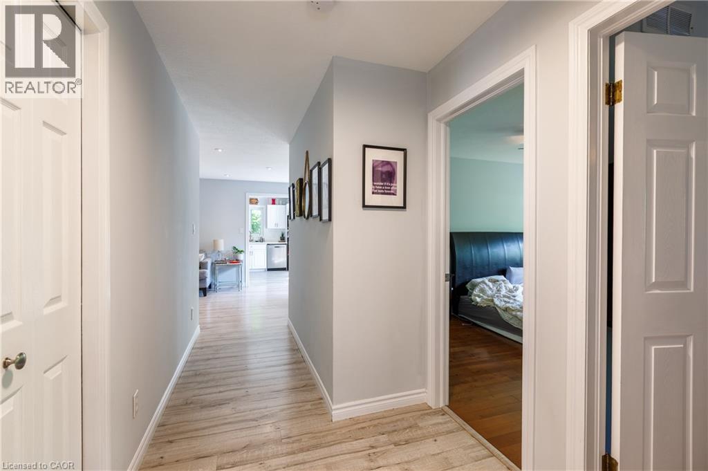 907 Doon Village Road, Kitchener, Ontario  N2P 1A1 - Photo 16 - 40850811