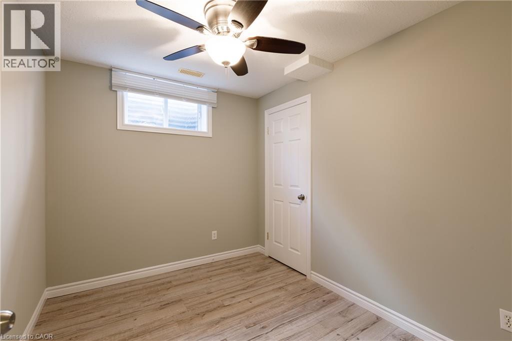 907 Doon Village Road, Kitchener, Ontario  N2P 1A1 - Photo 19 - 40850811