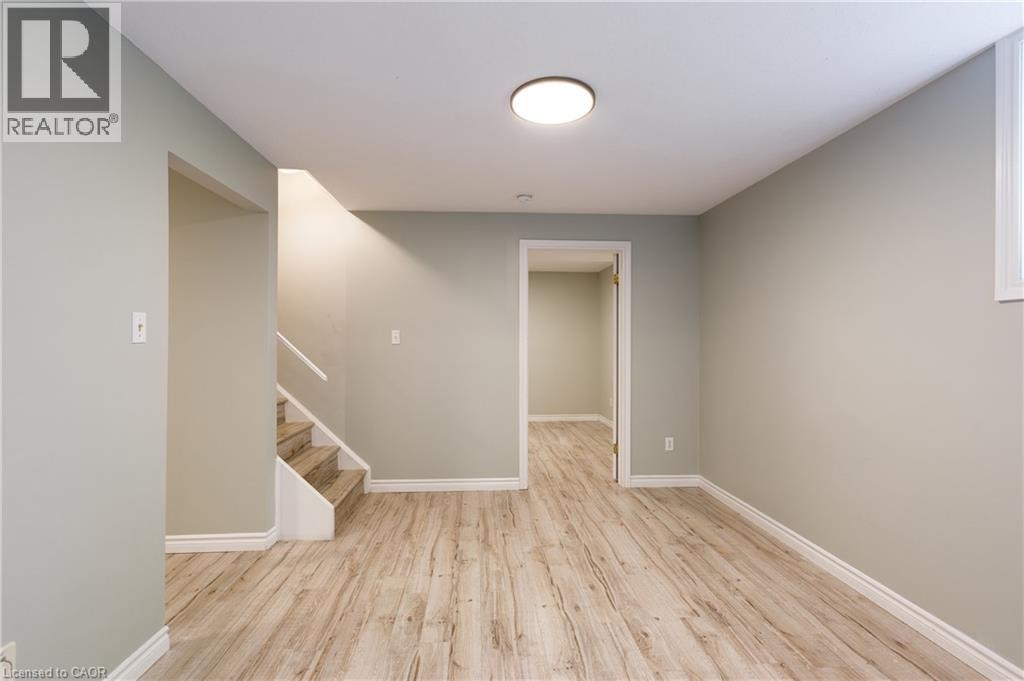 907 Doon Village Road, Kitchener, Ontario  N2P 1A1 - Photo 27 - 40850811
