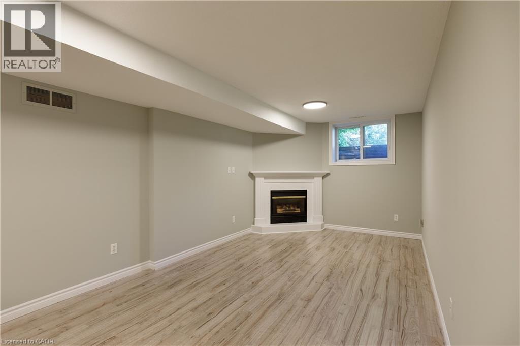 907 Doon Village Road, Kitchener, Ontario  N2P 1A1 - Photo 34 - 40850811